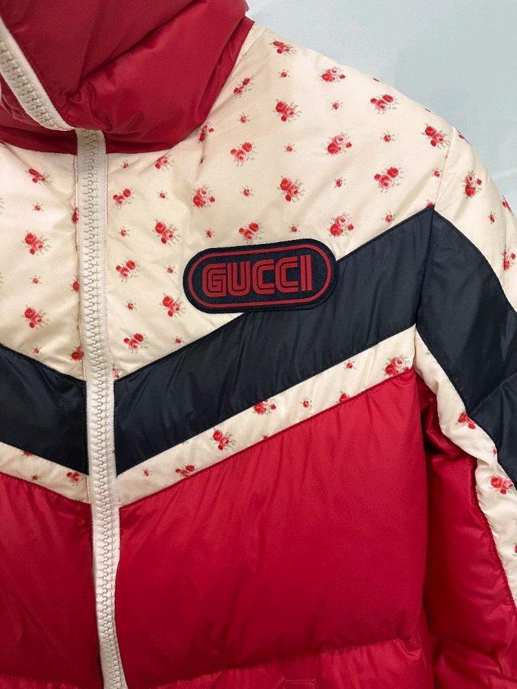 구찌 플라워 다운 패딩 이미지