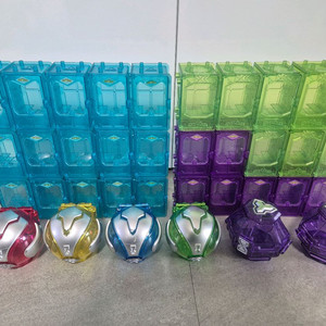 신비아파트 피규어 보관함