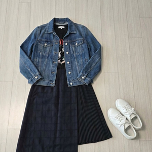 스튜디오 톰보이 아뜰리에 랩 스타일 플리츠 스커트 (네이비)