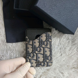 [정품] 디올 오블리크 맥세이프 카드지갑 새상품급