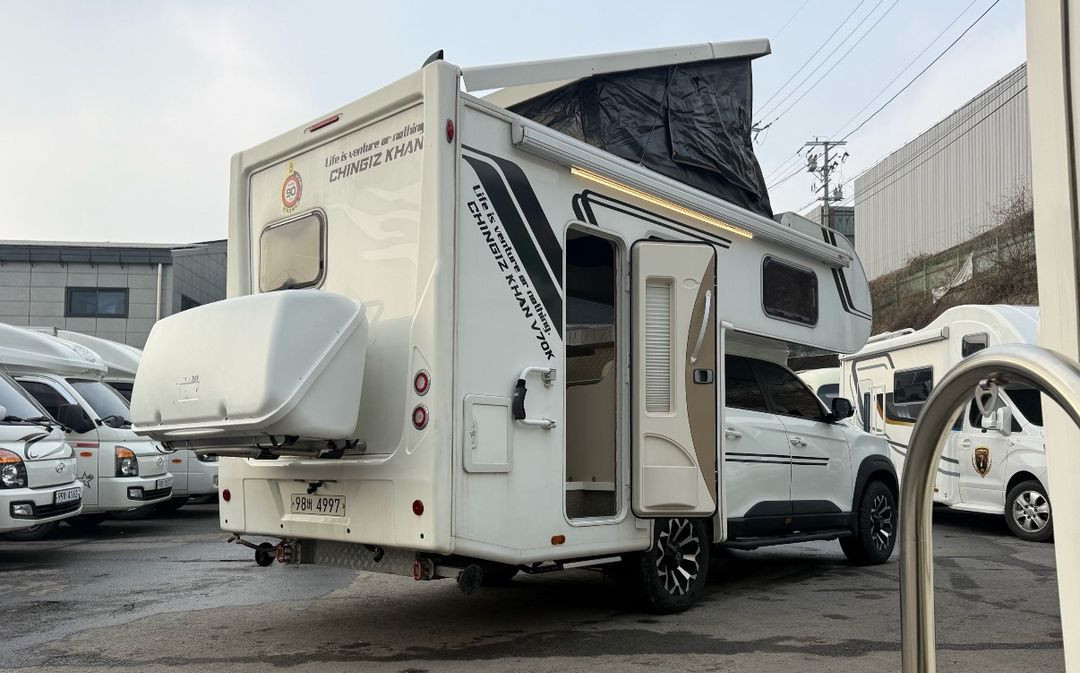 렉스턴스포츠칸캠핑카 징기스칸v70k--1