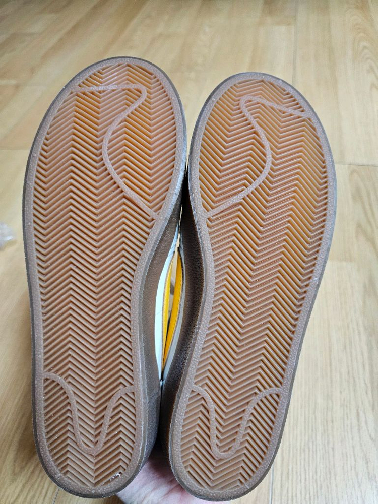 정품 나이키 킬샷2 팬텀 유니버시티 골드 240 새상품 이미지