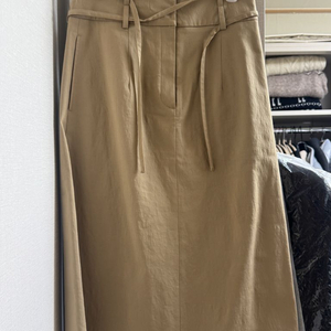 유메르 모로코 벨티드 스커트 2사이즈 새상품