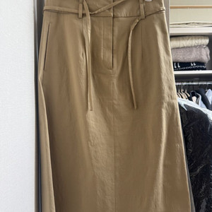 유메르 모로코 벨티드 스커트 2사이즈 새상품