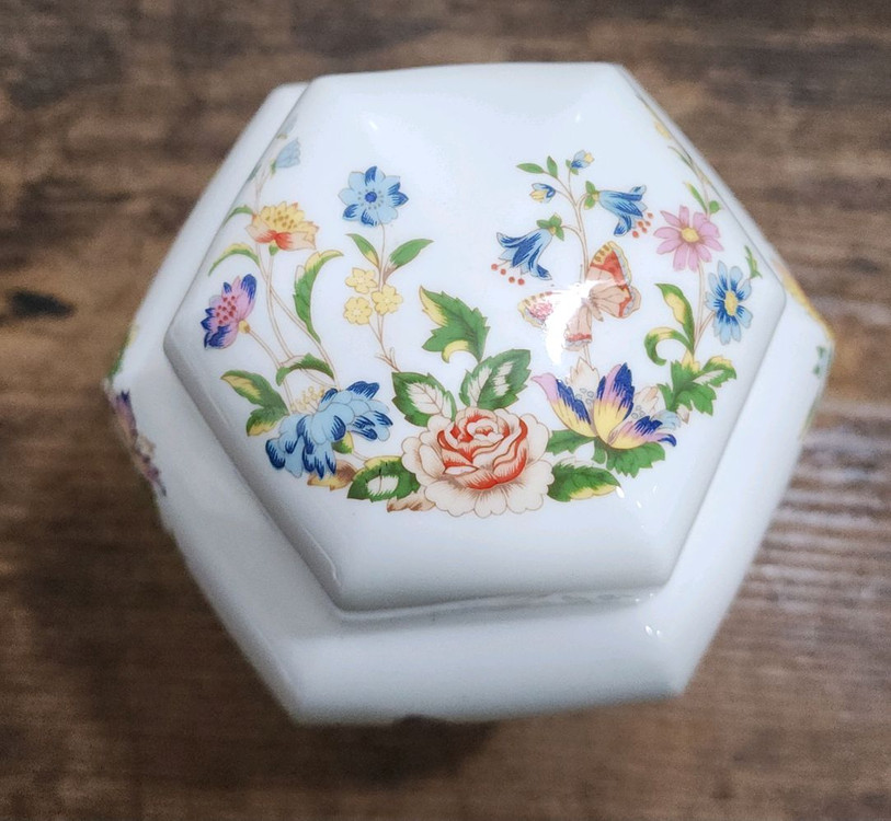 영국 앤슬리 코티지가든 각진 차통합.--1