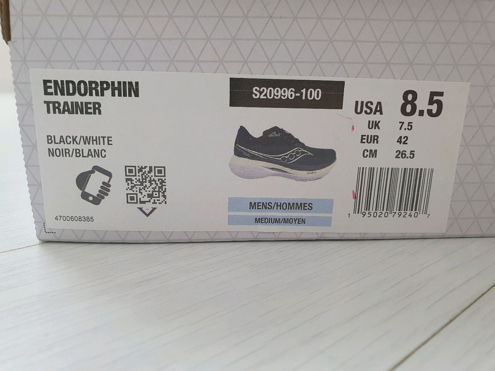 새상품)써코니 엔돌핀 트레이너 블랙/화이트 색상 265mm--2