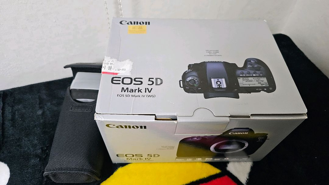 캐논 EOS 5D Mark IV + 캐논 스피드 라이트 430EX 이미지