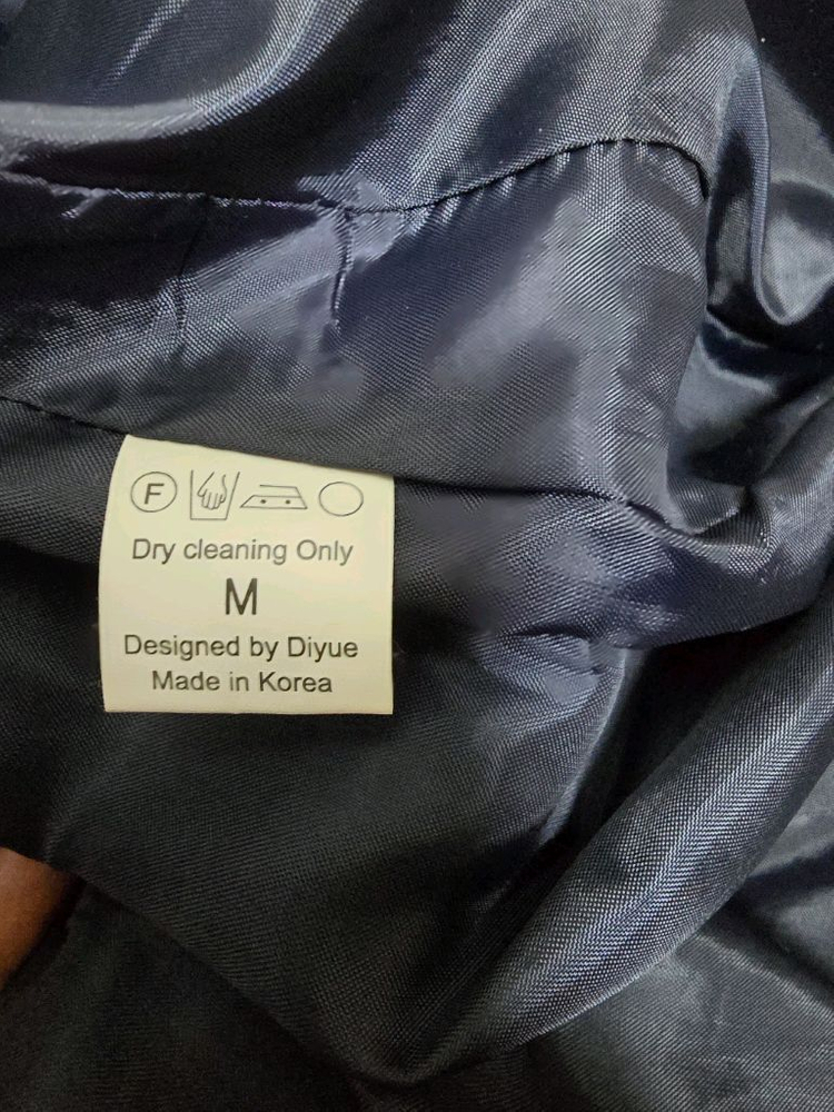 Diyue 브랜드의 네이비 색상 자켓--1