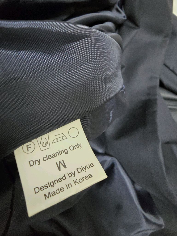 Diyue 브랜드의 네이비 색상 자켓--2