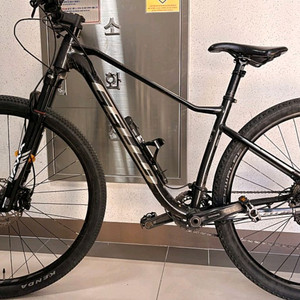 첼로 xc30 29인치 팝니다