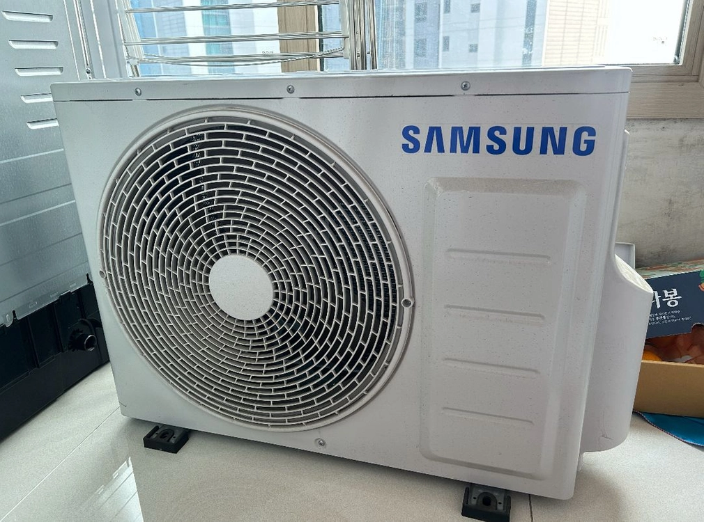 삼섬 무풍 벽걸이 에어컨 이미지