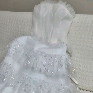 웨딩 촬영용 화이트 드레스 캉캉 야외촬영