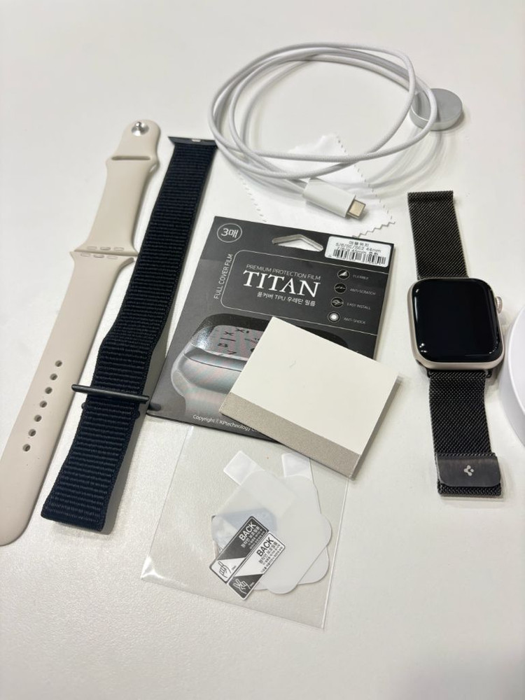 정가 479,000원 애플워치 SE3 44mm 셀룰러 중고 판매합니다. (+스트랩, 보호필름, 유무선 충전기) 이미지