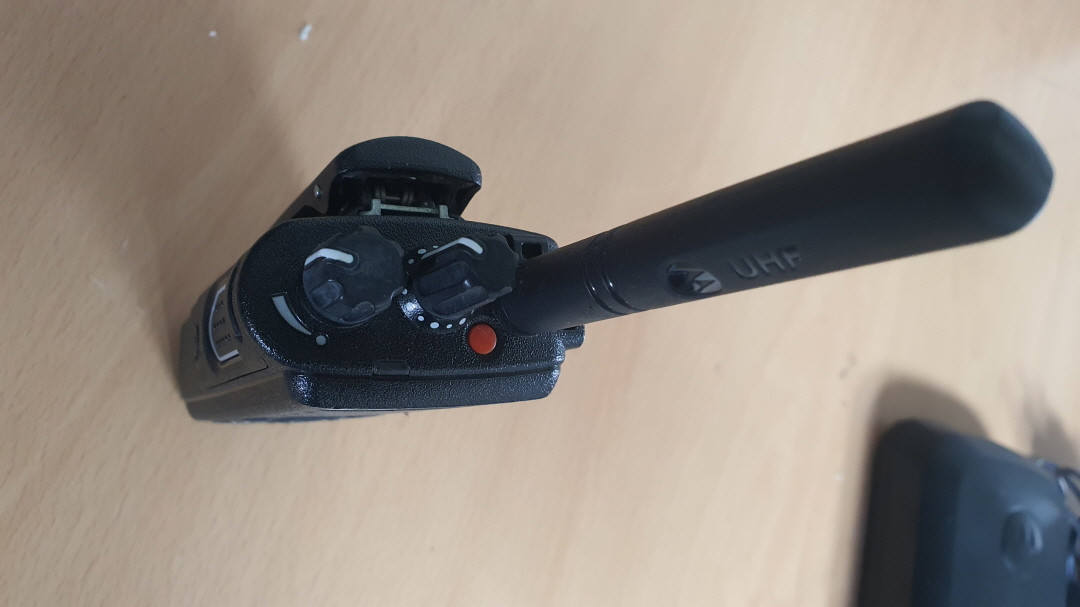 모토롤라 무전기 Xir-P8668i 업무용 1000채널 초단파 극초단파 지원--3