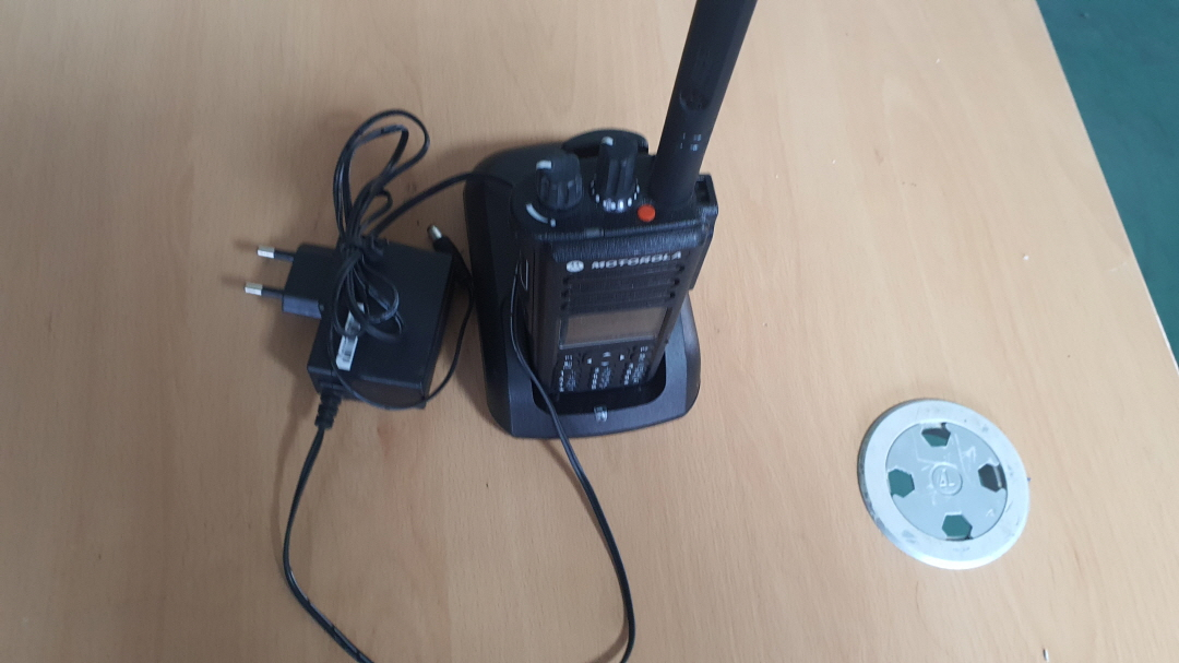 모토롤라 무전기 Xir-P8668i 업무용 1000채널 초단파 극초단파 지원--5