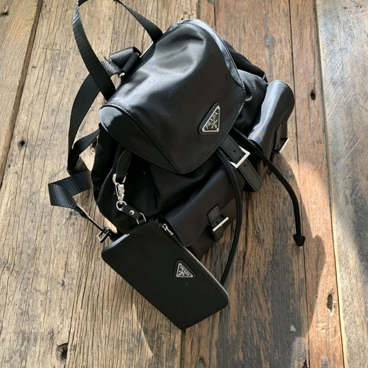 프00 파우치 미디엄 리나일론 백팩--7