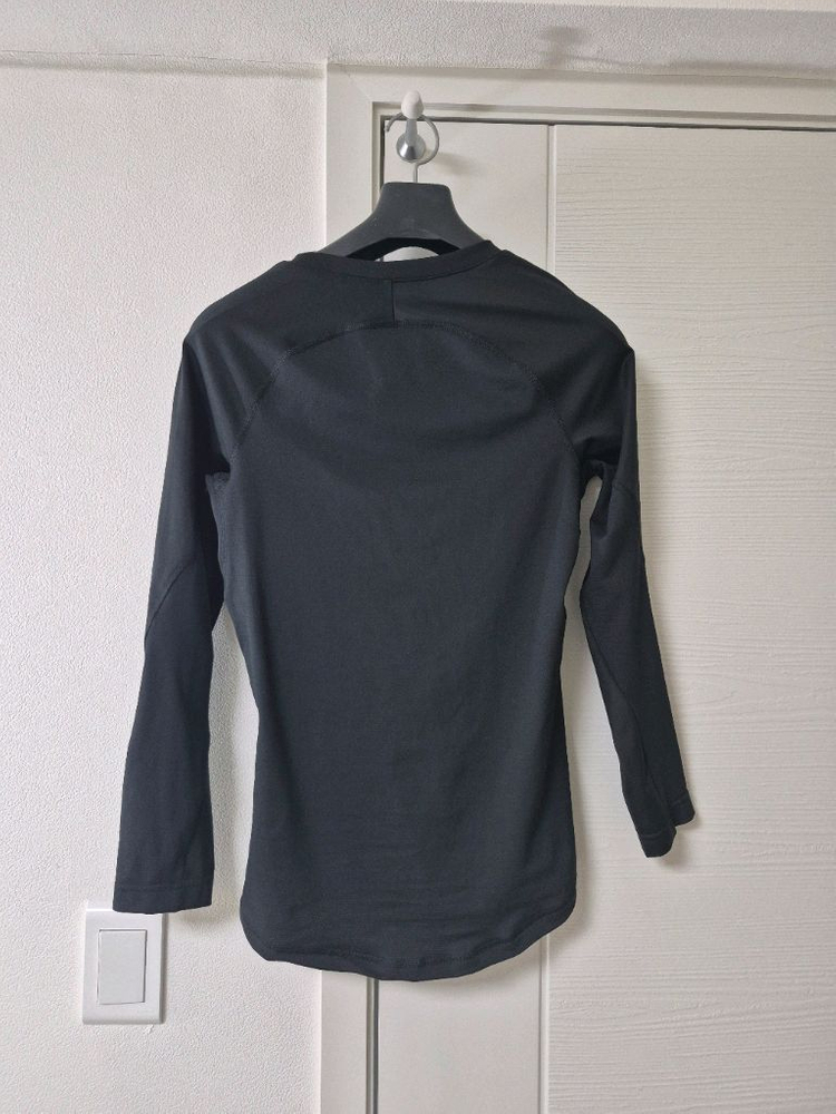 아디다스 TECHFIT 롱슬리브 S사이즈--2