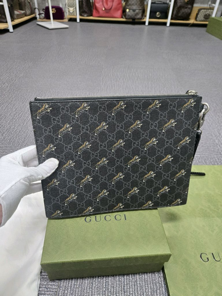 [특가][정품] 구찌 점핑타이거 클러치백--1