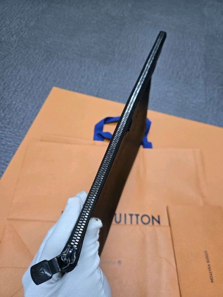 [특가][정품] 루이비통 쉐도우 클러치백--6