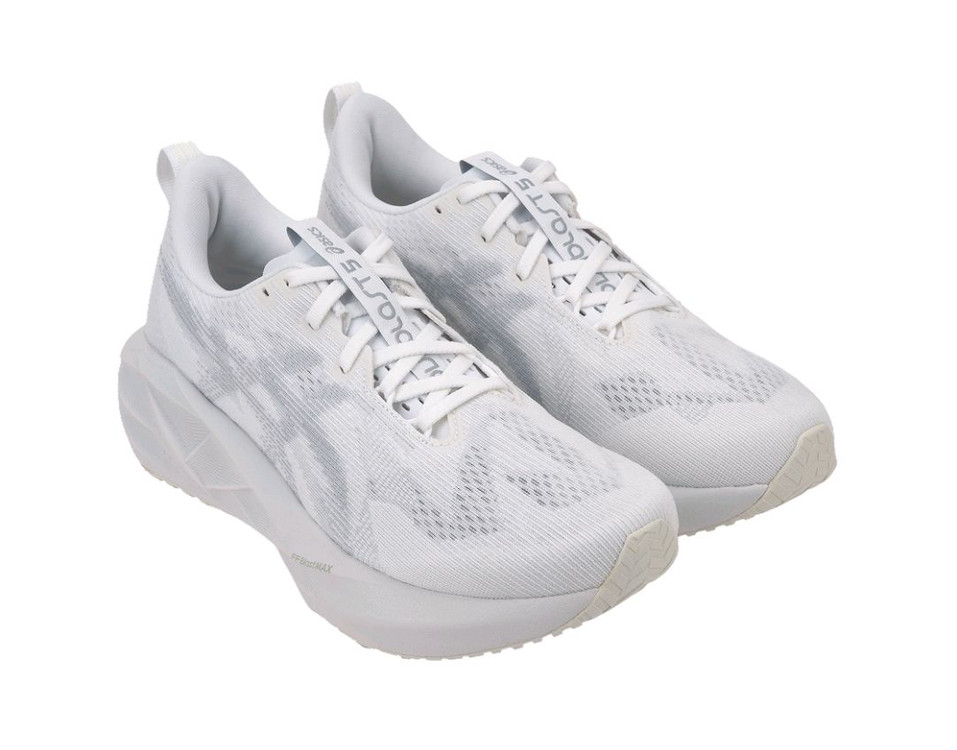 [미개봉 새제품] 아식스 노바블라스트 5 화이트 255mm--1