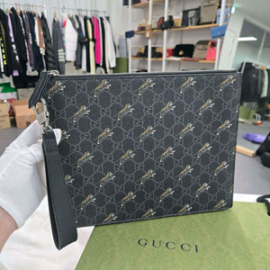 [40%할인] 구찌 점핑타이거 클러치백