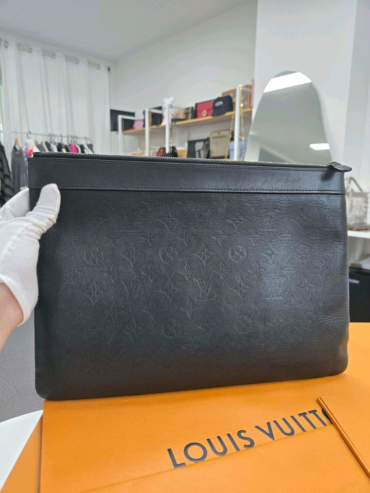[40%할인] 루이비통 포쉐트 쉐도우 클러치백--1