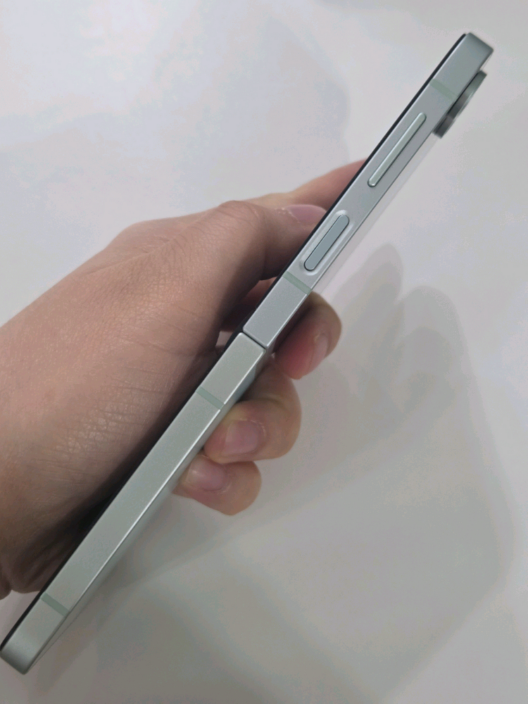 갤럭시 Z플립6 512G 무잔상SS급 서울z플립6 부산z플립6 대구z플립6 전주z플립6 창원z플립6 대전z플립6--3