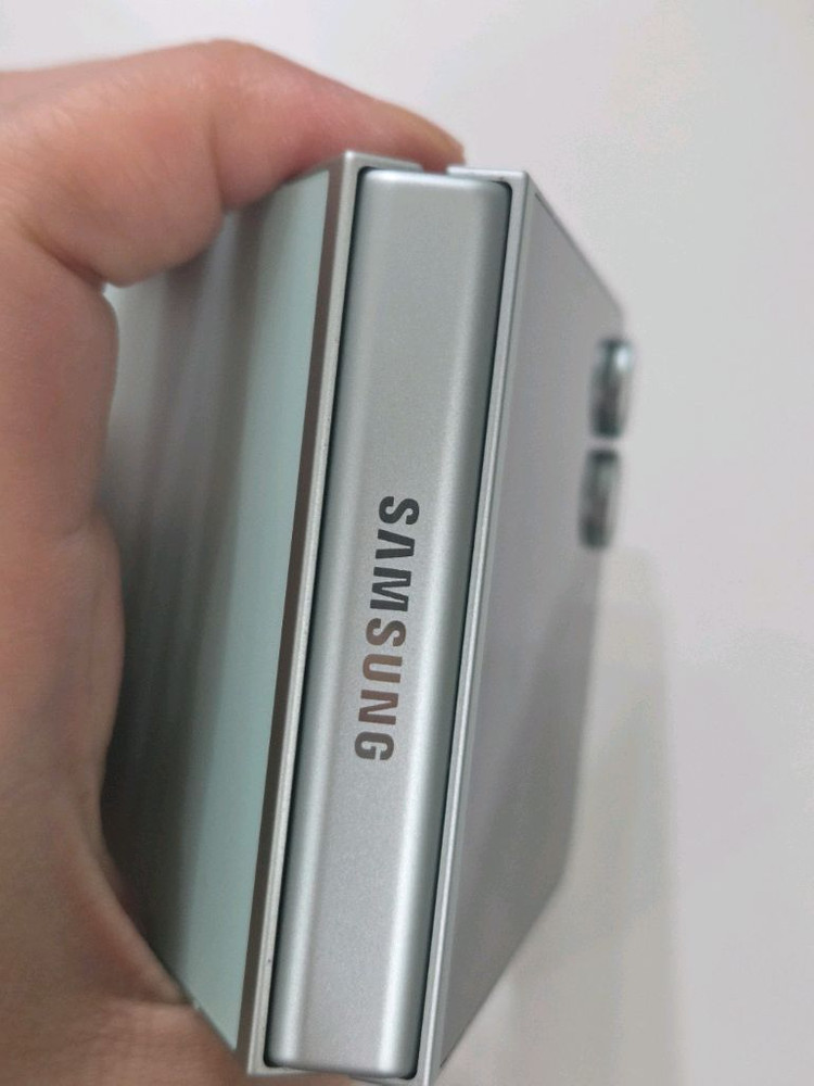 갤럭시 Z플립6 512G 무잔상SS급 서울z플립6 부산z플립6 대구z플립6 전주z플립6 창원z플립6 대전z플립6--6