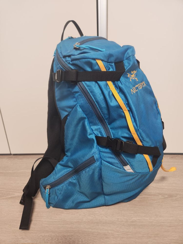 아크테릭스 CHILCOTIN Riptide 20L--1
