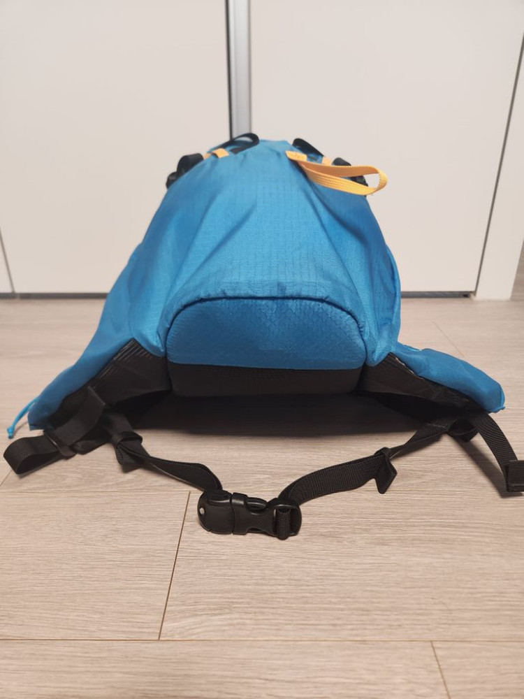 아크테릭스 CHILCOTIN Riptide 20L--4