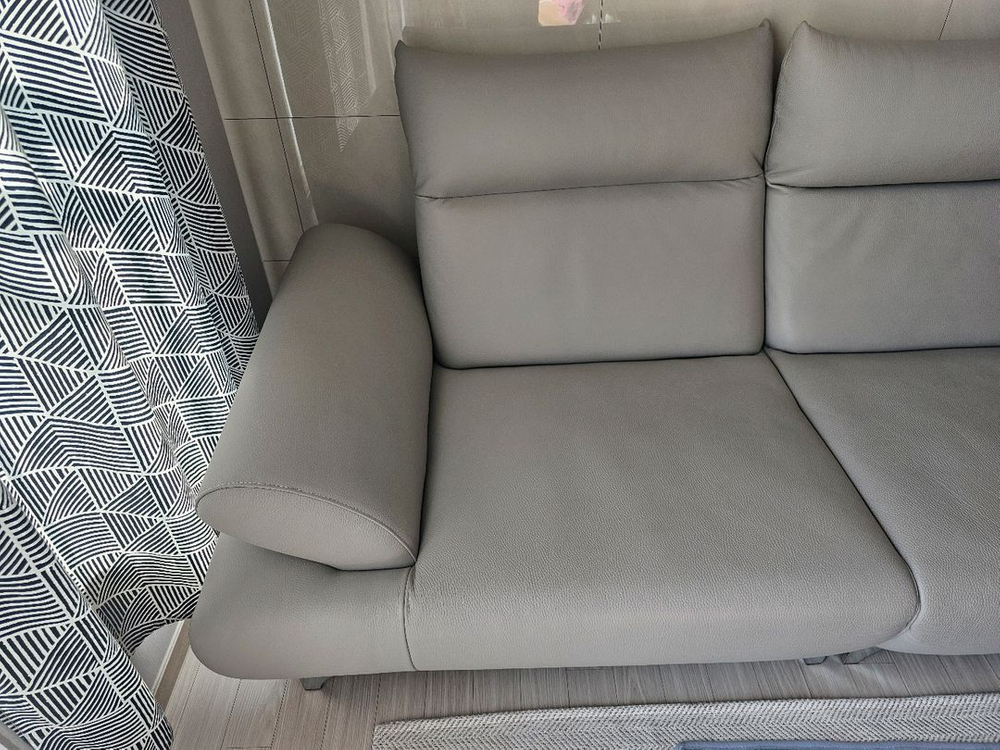 에몬스 4인용 소파 이미지