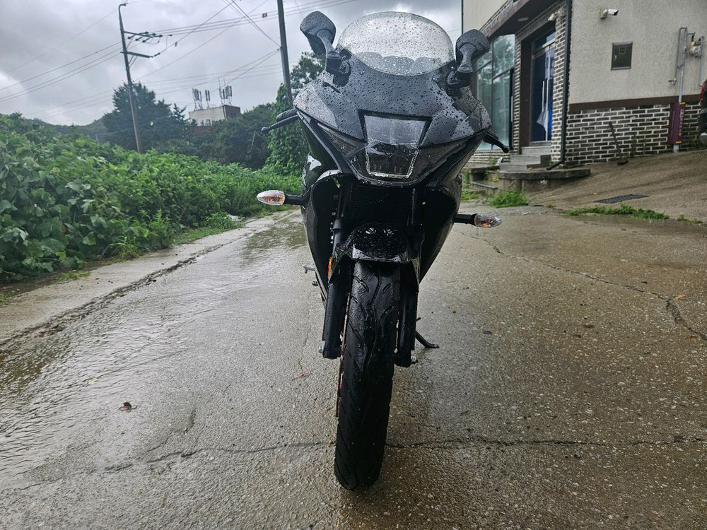 스즈키gsxr125 /검빨 /23년식 / 8천키로 /330만/신차급 이미지