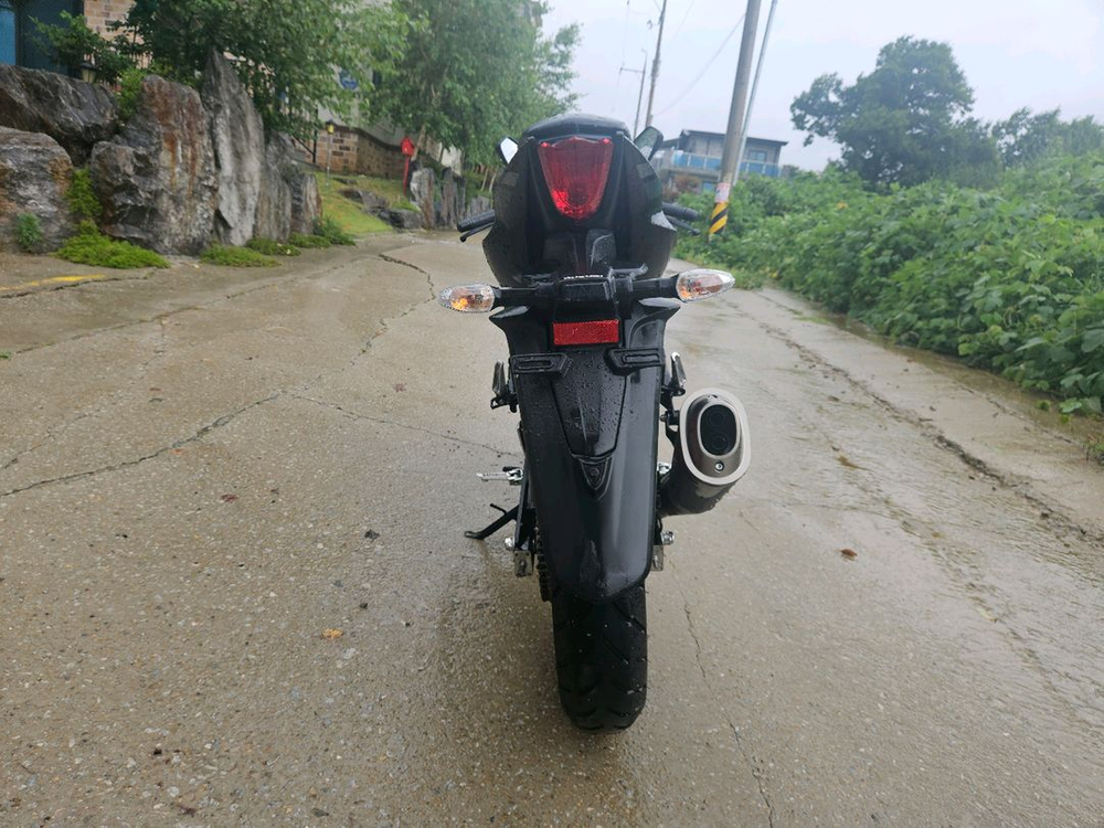 스즈키gsxr125 /검빨 /23년식 / 8천키로 /330만/신차급 이미지