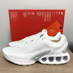 (새제품) 나이키 에어맥스 DN 화이트 270mm 운동화 매장정품