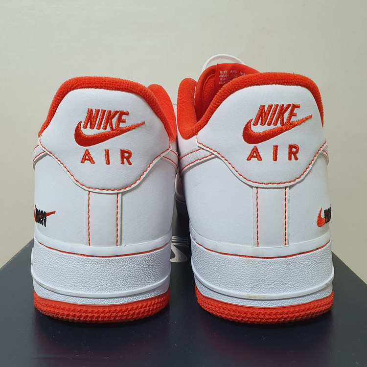 275 나이키 에어포스 1 러커 파크 오렌지 스티치 CT2585-100--2