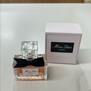 미스디올 에쌍스 향수