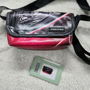 FREITAG 프라이탁 F41 HAWAII FIVE-0 희귀 전사 타프 (자동차 헤드라이트 프린트)