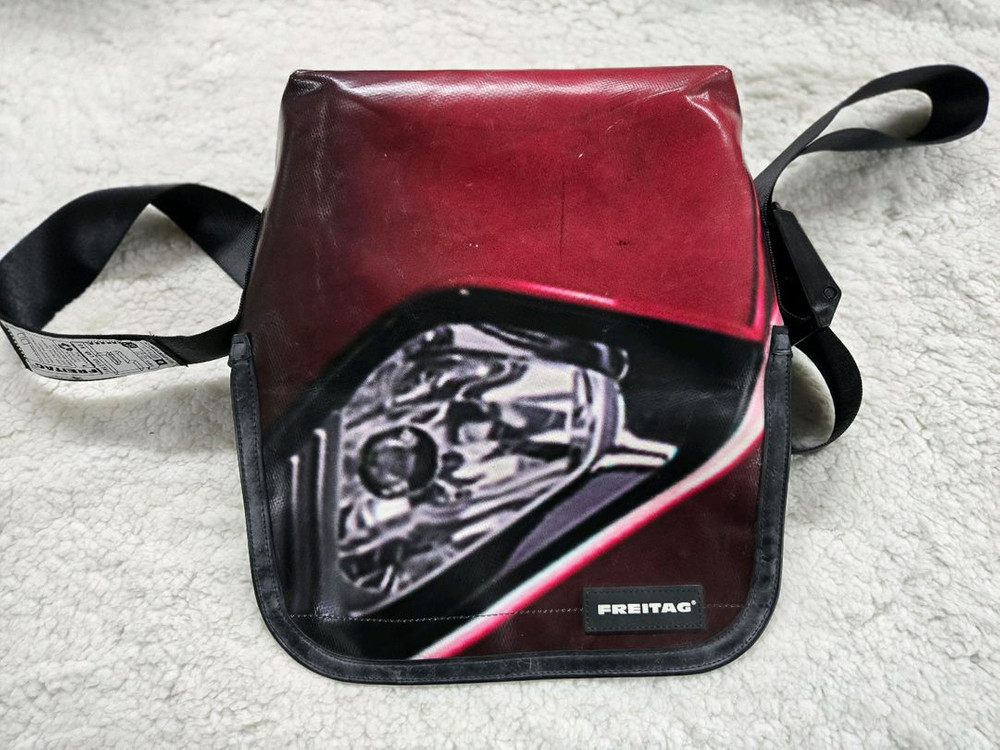 FREITAG 프라이탁 F41 HAWAII FIVE-0 희귀 전사 타프 (자동차 헤드라이트 프린트)--3