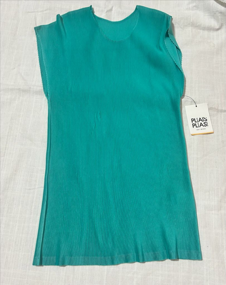 이세이미야케 플리츠플리즈 25년 4월 미스트 라운드넥 반팔 탑 FK292--3