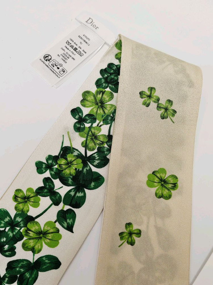 디올(Dior) 럭키 클로버 실크 미차 스카프 (새상품) 이미지