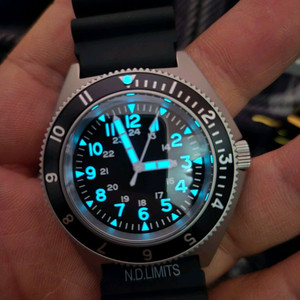 워치다이브스 밀리타도 툴워치 쿼츠 militado