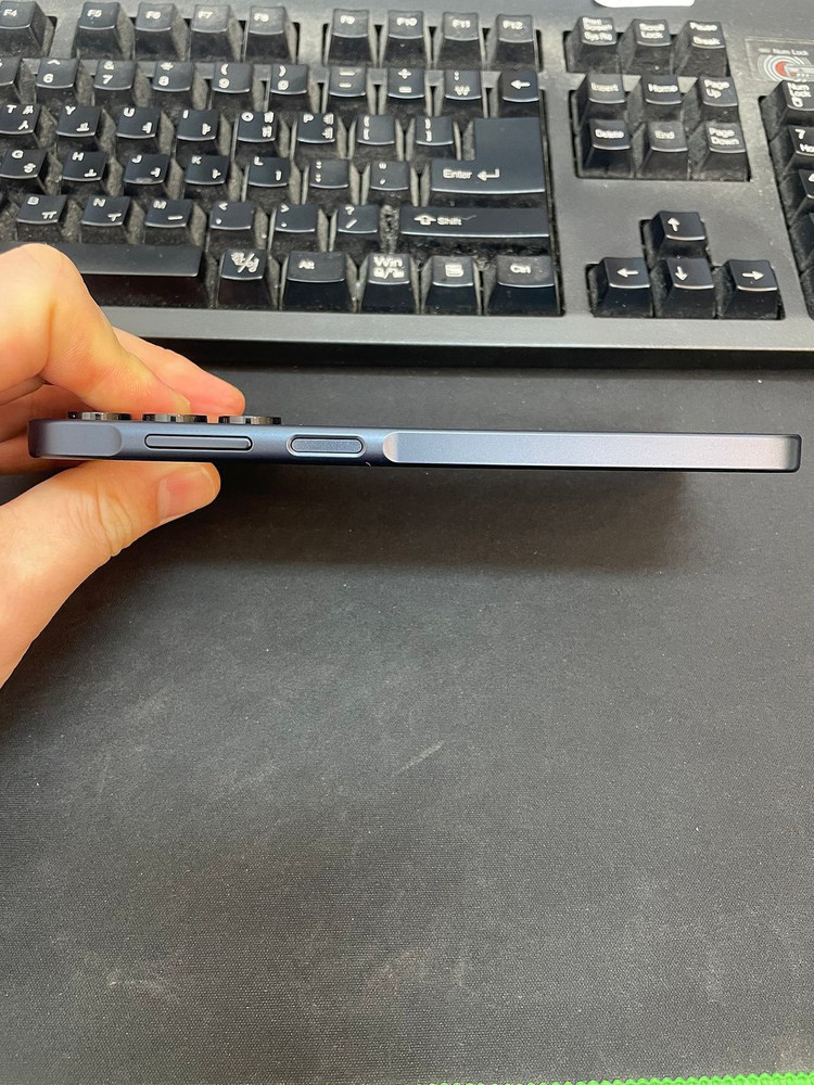 갤럭시버디4 블랙 128GB 무잔상 상태좋은 중고19만8천팝니다 이미지