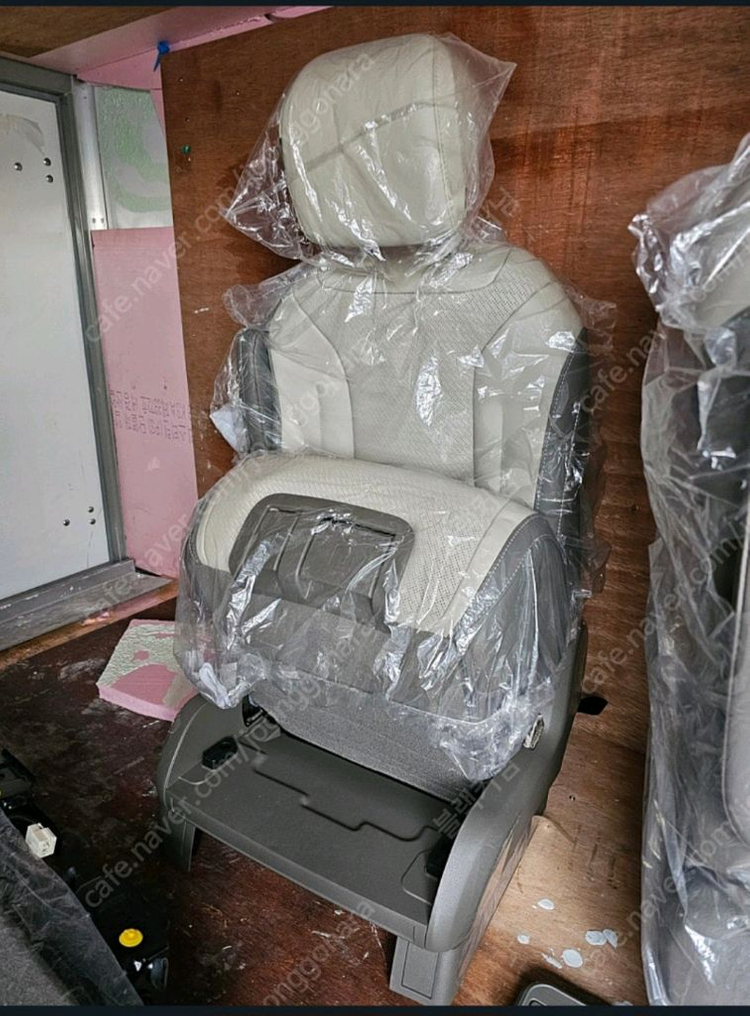 (인천)카니발4세대KA4 9인승 가죽시트 특가 판매합니다 [2열,3열,4열] 시트 2024년식--4