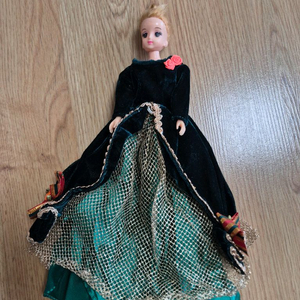 빈티지 미미인형, 94 미미월드인형