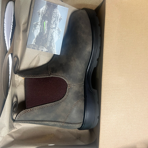 블런드스톤 클래식 585 첼시 부츠 러스틱 브라운 270(8) 새제품