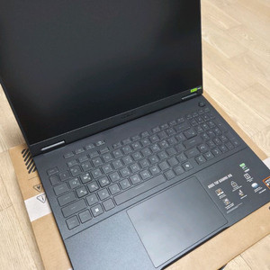 [새상품급] ASUS TUF A16 - 라이젠9 8940HX / RTX 5070 / 32GB 노트북