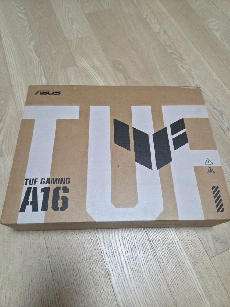 [새상품급] ASUS TUF A16 - 라이젠9 8940HX / RTX 5070 / 32GB 노트북--2