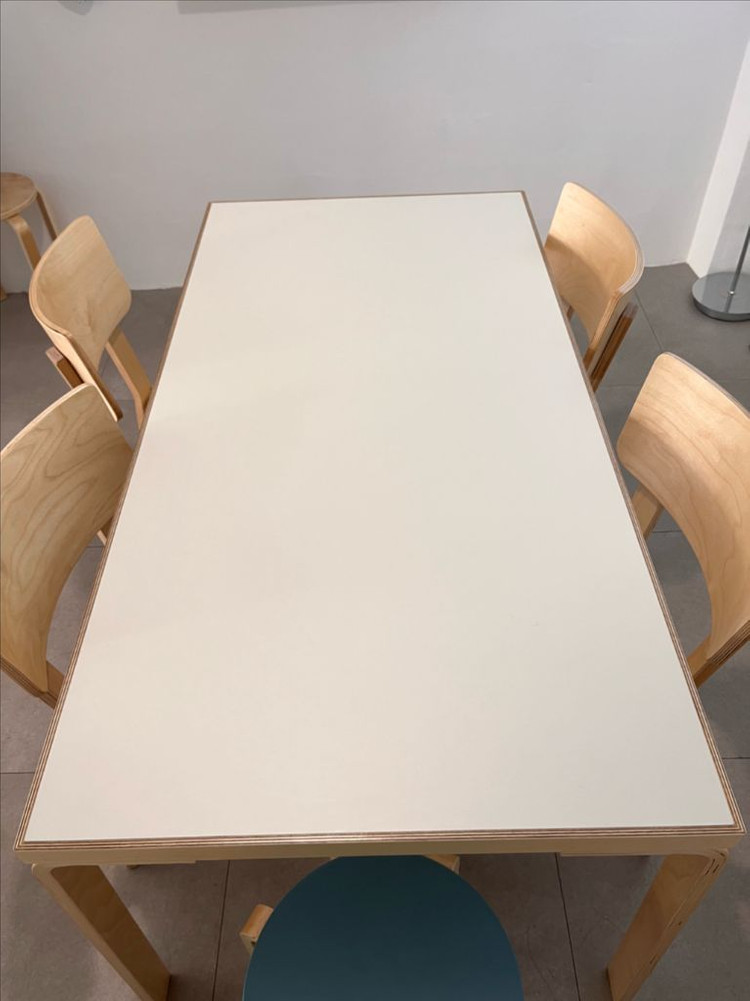 벤트 우드 엣지 테이블 (아이보리) 1400 이미지