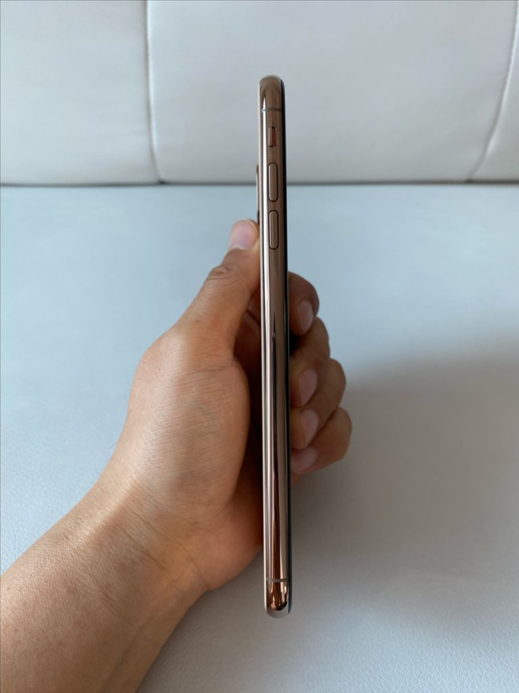 아이폰 Xs Max 골드 256GB--6