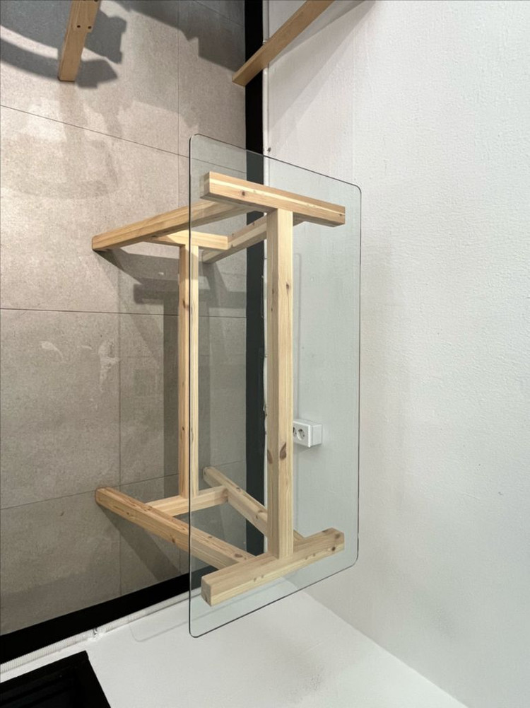 소년과 나무 레이크 테이블 1200 이미지